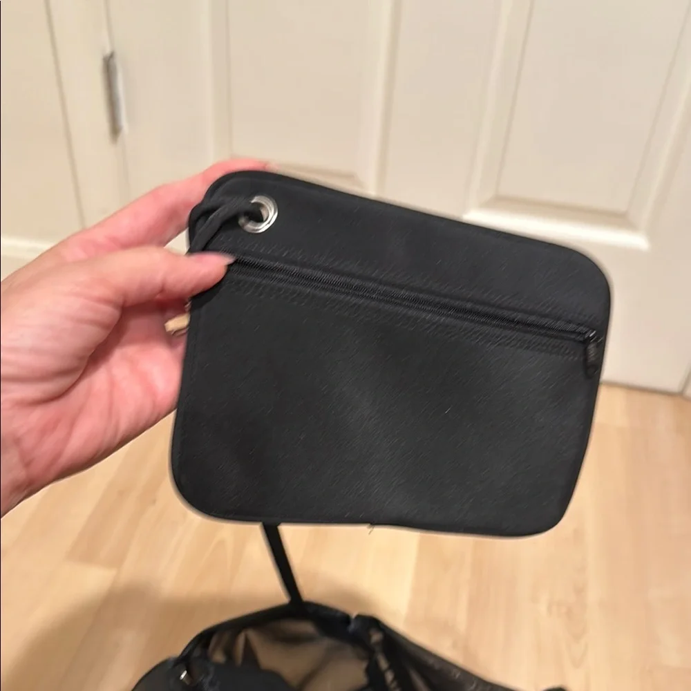 Elegant Black Tote Bag - Picture 6 of 11